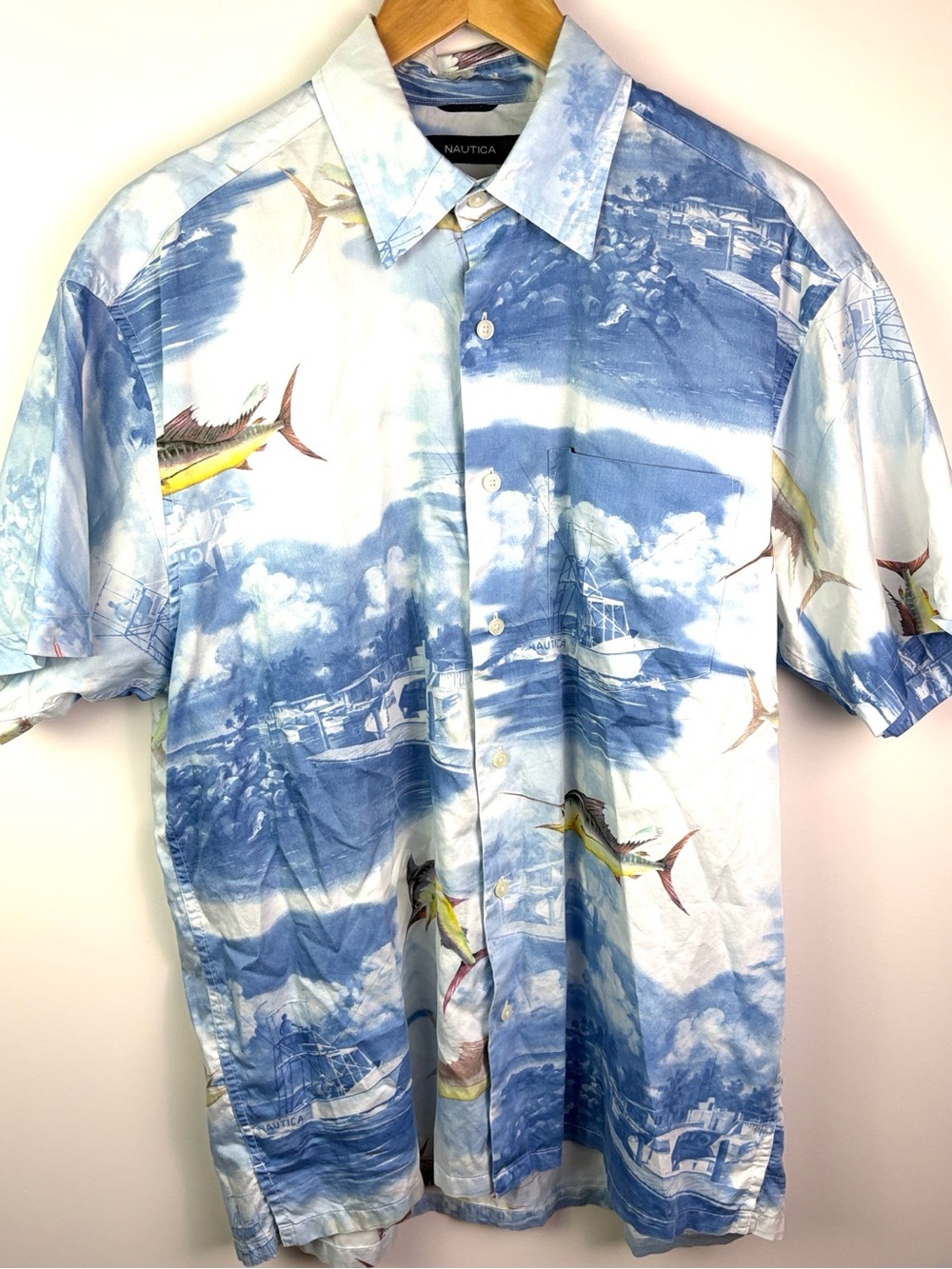Nautica Light Blue & White Fishing Print Button-Up 100% cotton size M